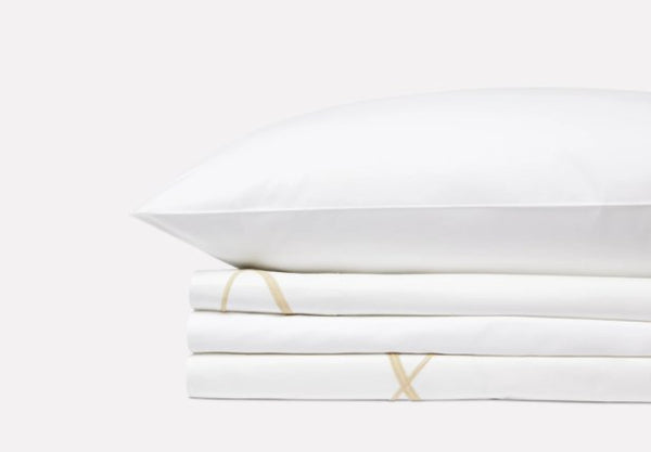 What to Look for When Purchasing Bedding - Elegant Strand