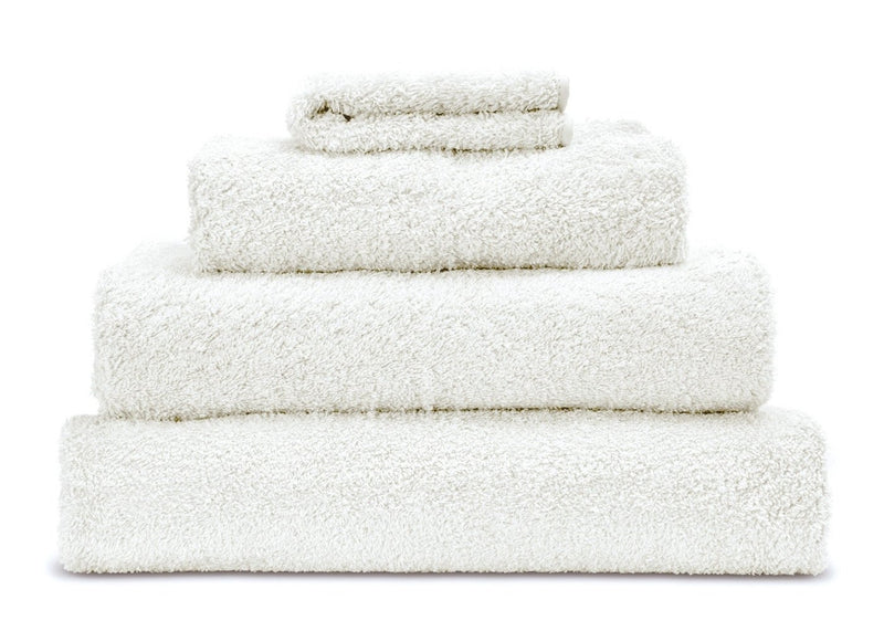 Riviera Towels - Elegant Strand
