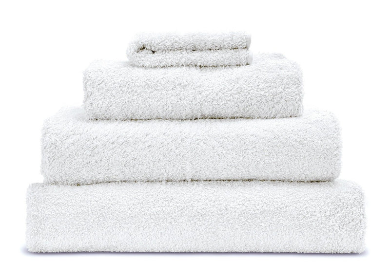 Riviera Towels - Elegant Strand