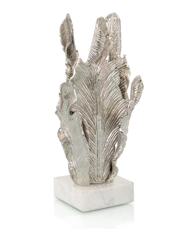 Handcrafted Leaf Sculpture in Silver - Elegant Strand